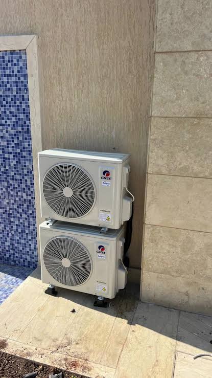 Inverter AC Installation Wall Mounting and Commissioning